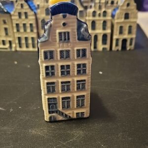 KLM Delft Blue and White Ceramic House Figurine Collectable # 14
